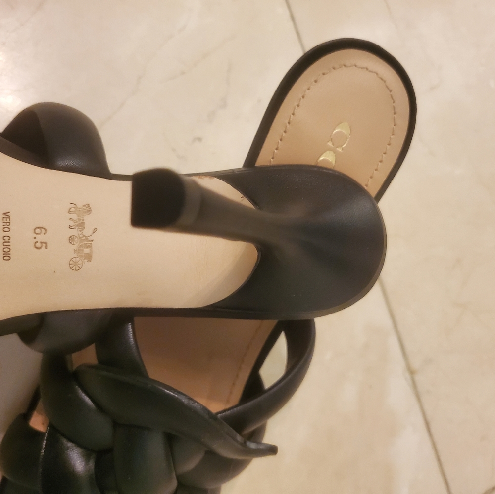 Coach size 6.5 shoes - Picture 2 of 3